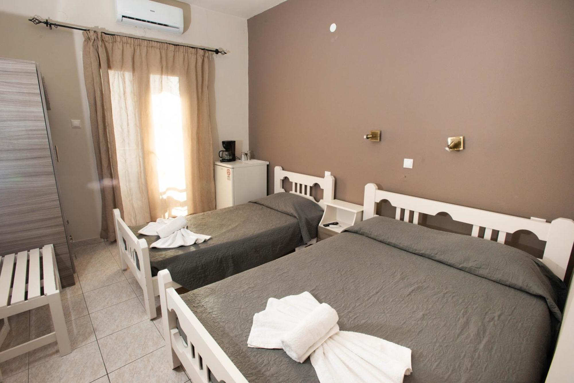 Lybian Sea Apartment Kalamaki  Exterior photo